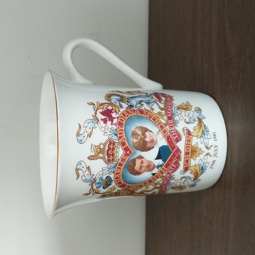 Lady Diana and Prince Charles Commemorative Cup